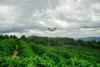 DJI 、農業用ドローンの年次報告書を発表 時代は自由化・標準化・戦略的統合へ