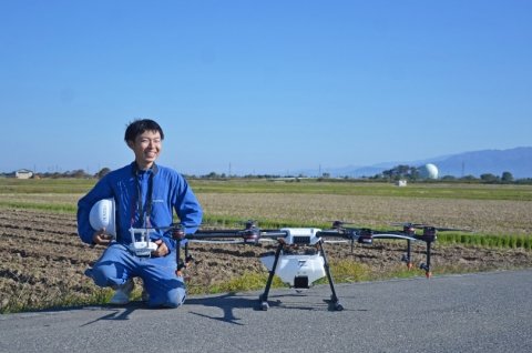 DJI社の農薬散布ドローンの免許取得を目指す講習会が新潟県五泉市で開催