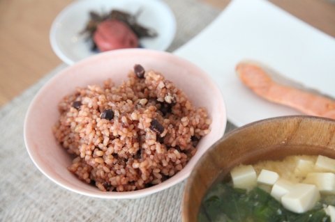 家ですぐできる酵素玄米の作り方！普通の炊飯器で玄米がもちもちに