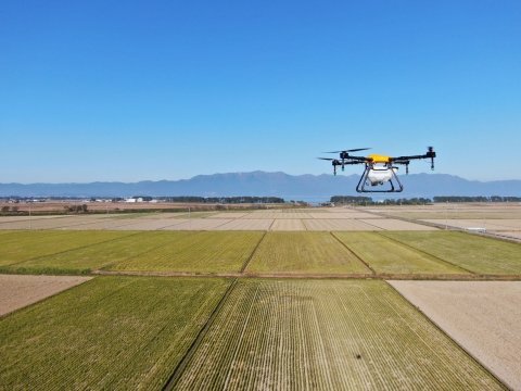 農薬散布ドローン「飛助MG/DX」が性能向上 国交省への申請も代行