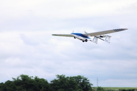 わずか1時間で300haを空撮！ 農地の未来を映し出す、固定翼ドローンの飛行をレポート