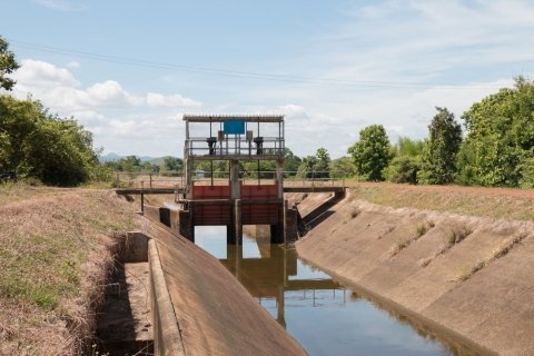 老朽化が進む農業用水門をICTでサポートする技術研究、イクシスらがスタート