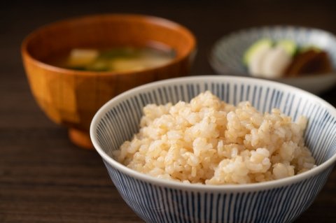 レンジで簡単！ おすすめの「玄米パックご飯」5選