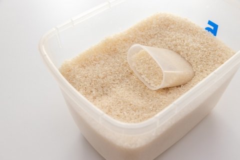 お米の正しい保管方法 味を落とさず長持ちさせるコツとは?