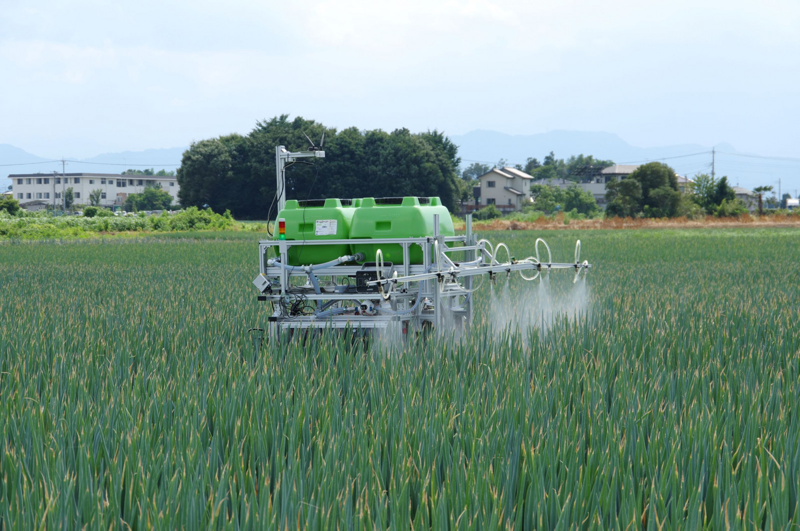 自律走行型農業ロボットを用いた「農薬散布代行サービス」、埼玉県深谷 自律走行型農業ロボットを用いた「農薬散布代行サービス」、埼玉県深谷
